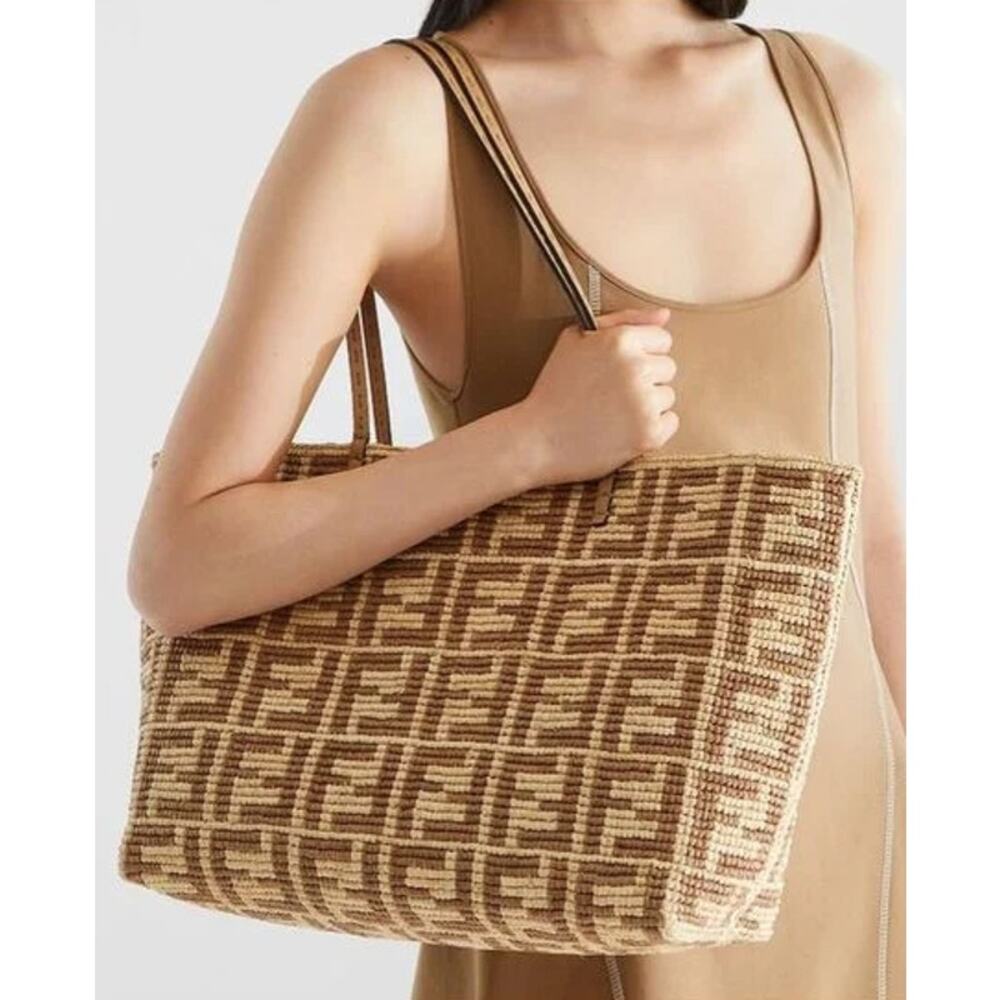 NEW FENDI LARGE RAFFIA CROCHET SUMMER FF LOGO TOTE BAG NWT AUTHENTIC!